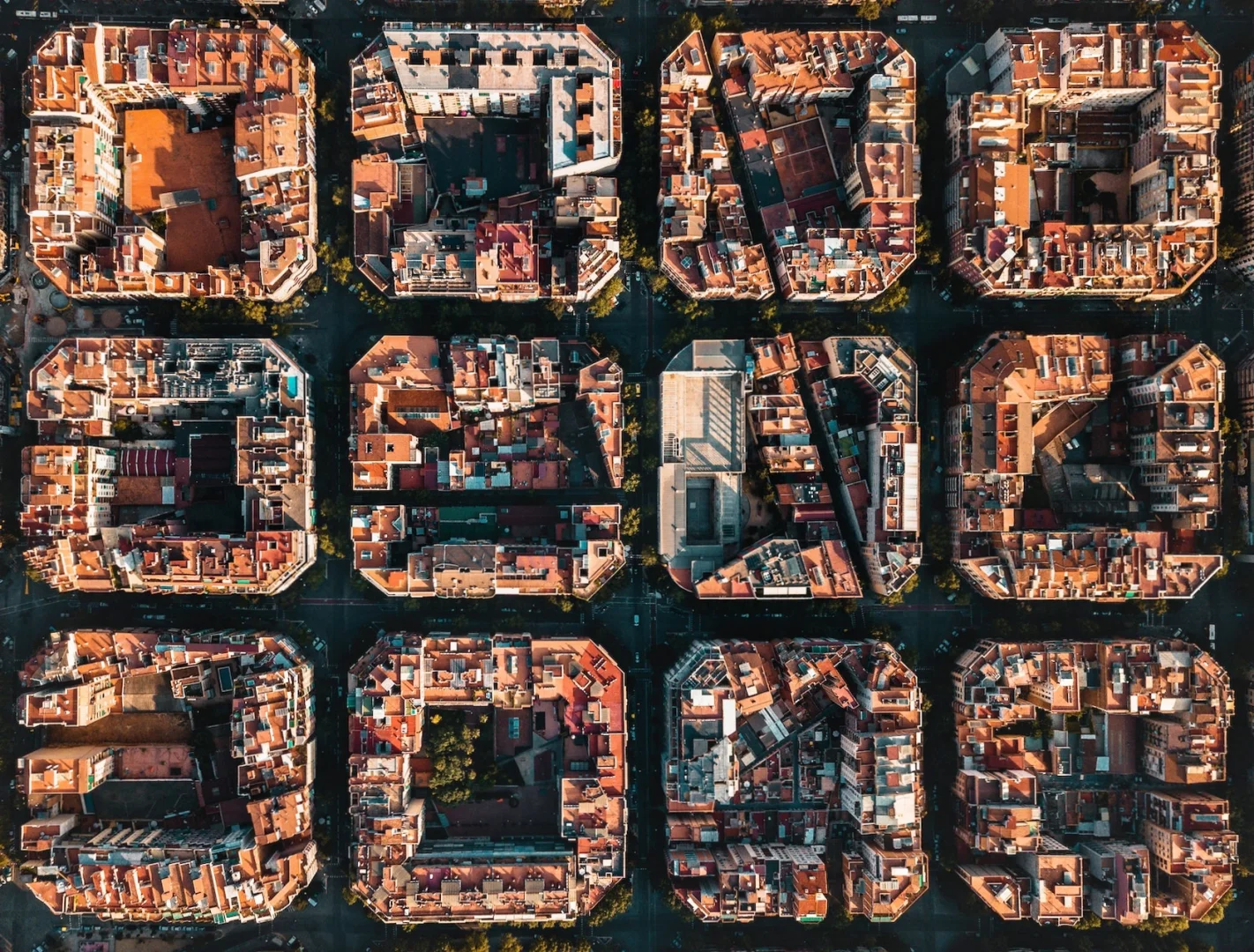 Barcelona: Przewodnik po Urokach Katalonii