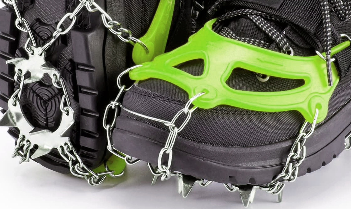 Zimowe Wędrówki: Kompletny Przewodnik Po Raczkach na Buty