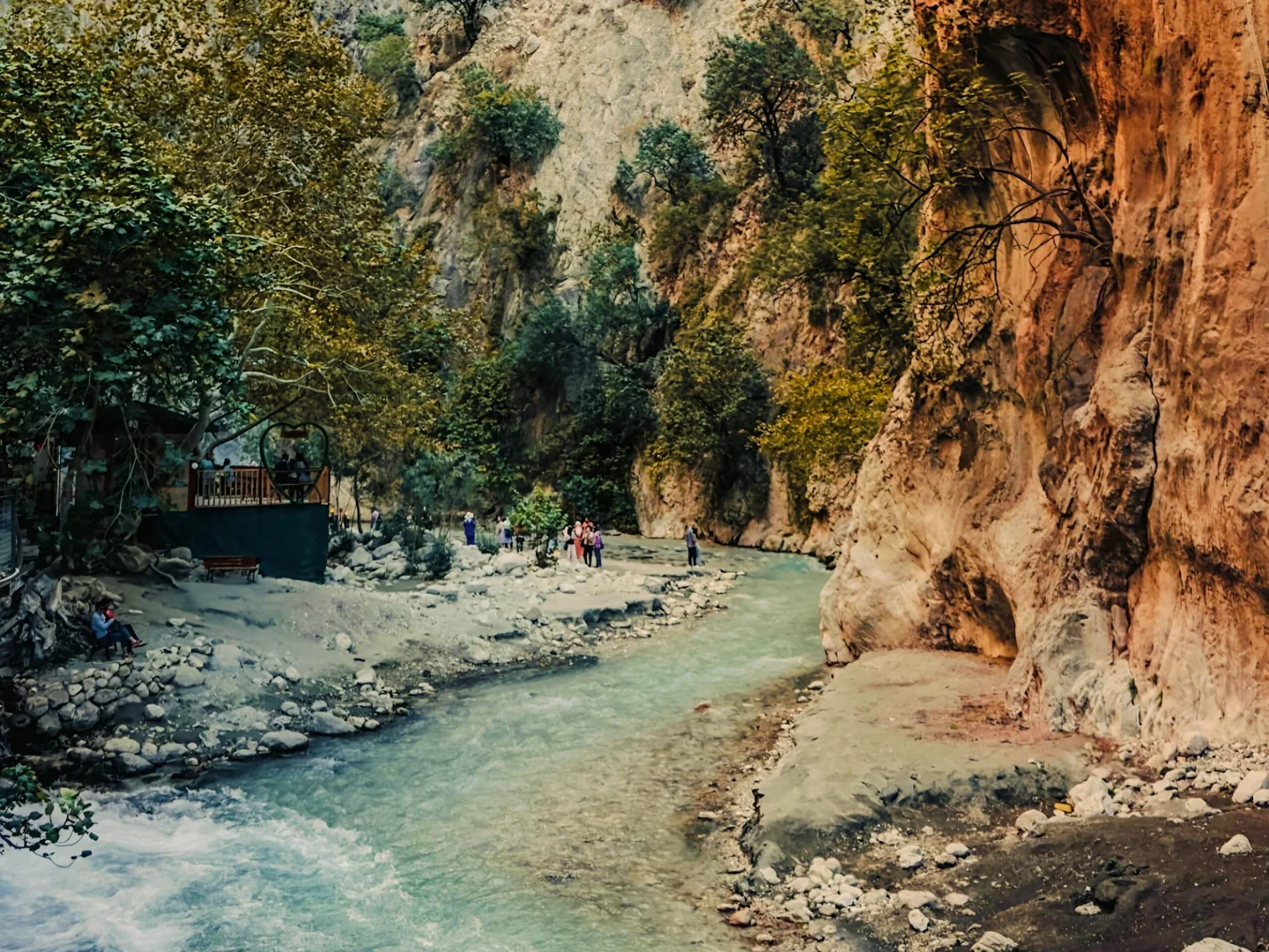 Górskie Szlaki Słowenii: Odkryj Mniej Znane Trasy Poza Triglavem