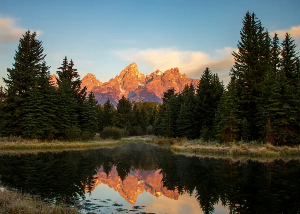 Grand Teton: 8 Najpiękniejszych Szlaków z Czasami Przejścia i Poziomem Trudności