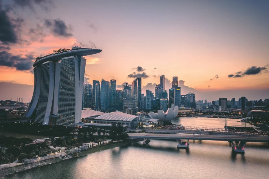 Singapur vs Hongkong: Porównanie Azjatyckich Metropolii dla Podróżników
