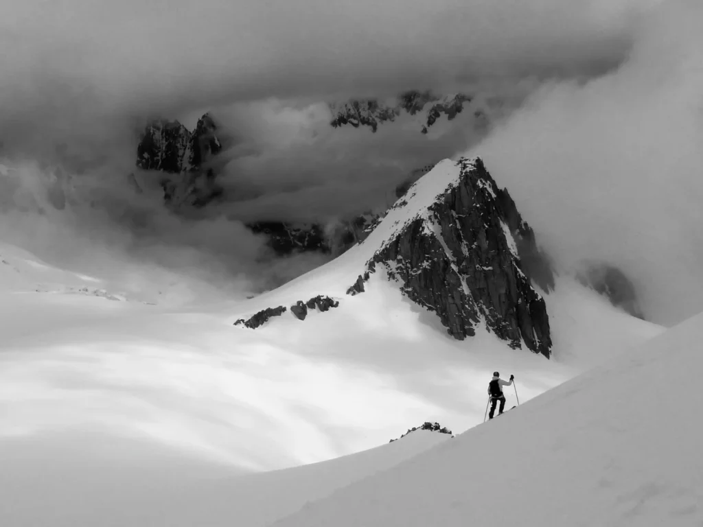 Współczesny alpinizm – jak zmienił się sport gór przez ostatnie stulecie