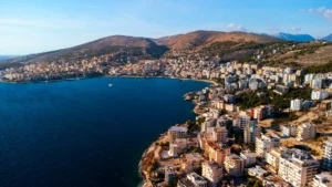 Albania – nowa perła Bałkanów. Dlaczego Polacy pokochali ten kraj?