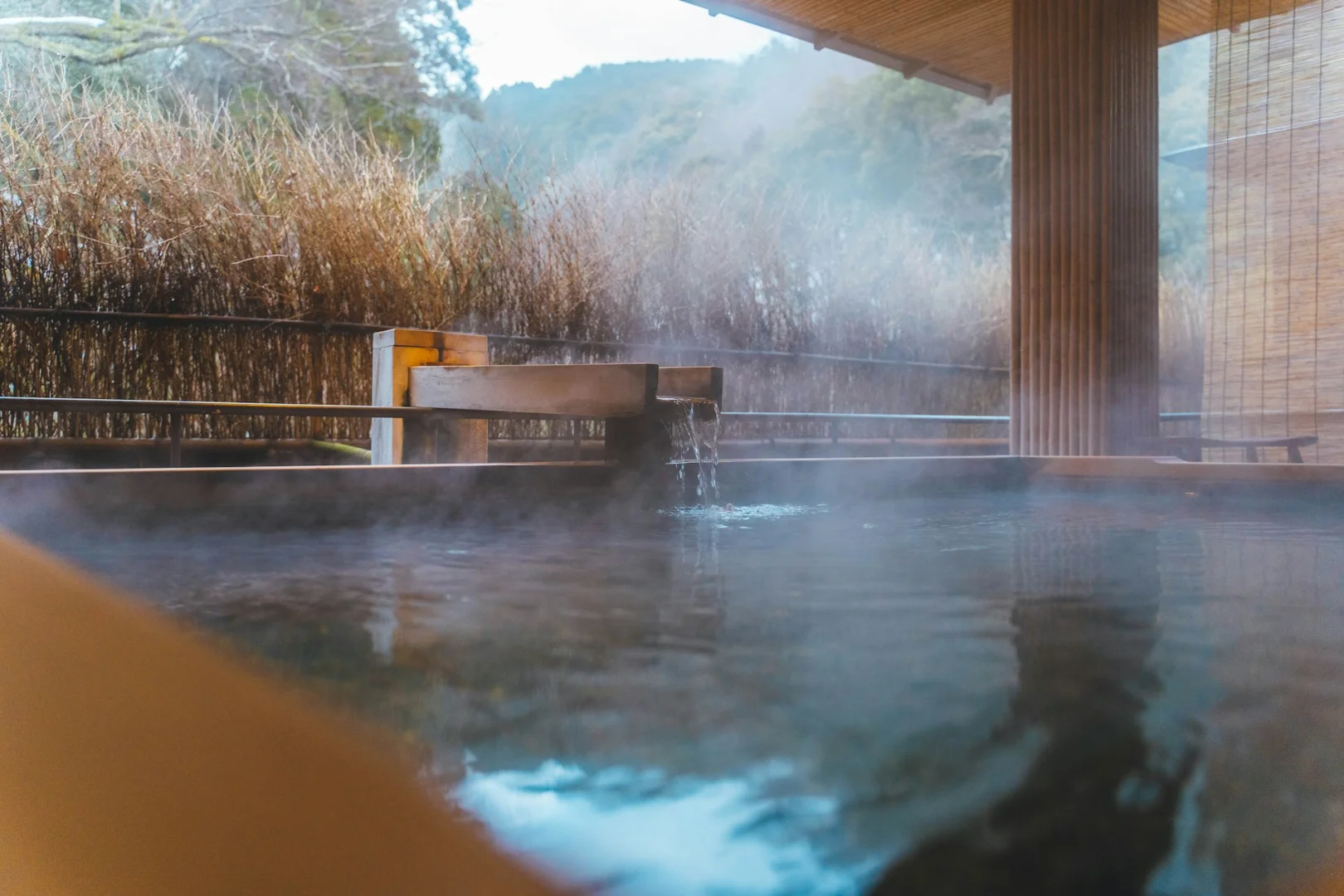 Onsen w Japonii – praktyczny przewodnik po gorących źródłach