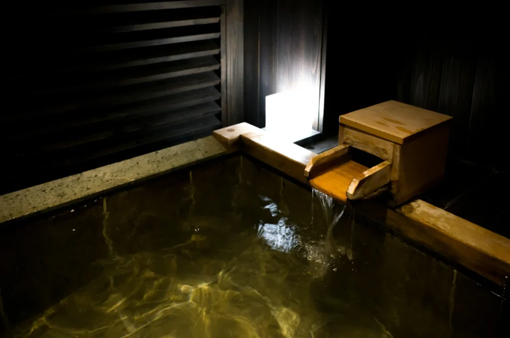 Onsen w Japonii – praktyczny przewodnik po gorących źródłach