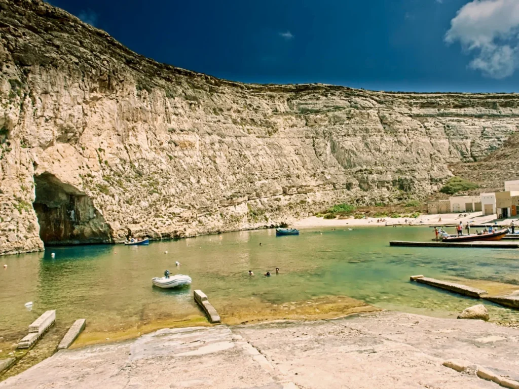 Ciepłe miejsca na urlop w Europie zimą – ranking najlepszych kierunków