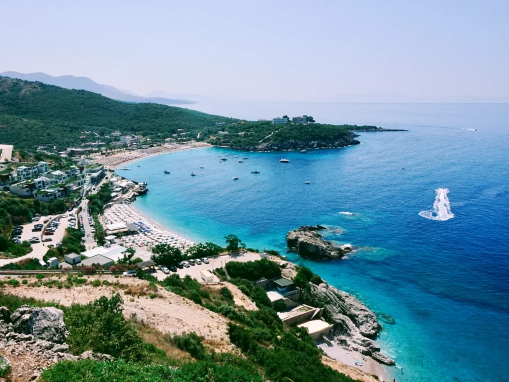 Ciepłe miejsca na urlop w Europie zimą – ranking najlepszych kierunków