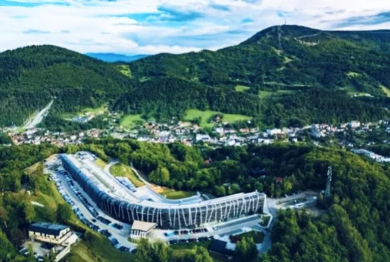 Najwyżej położony hotel w Polsce kusi ofertą na sylwester 2025 – sprawdź cenę