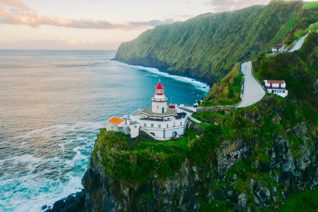 Jak odwiedzić 5 wysp Azorów i wejść na najwyższy szczyt Portugalii?
