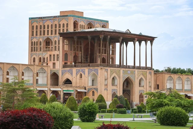 Iran: kompletny przewodnik po starożytnej Persji