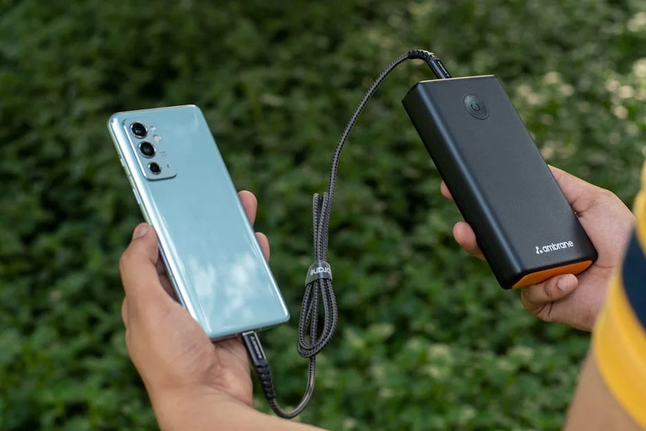 Powerbank podróżny 2026: powerbank i ładowarka solarna dla podróżników – powerbank podróżny