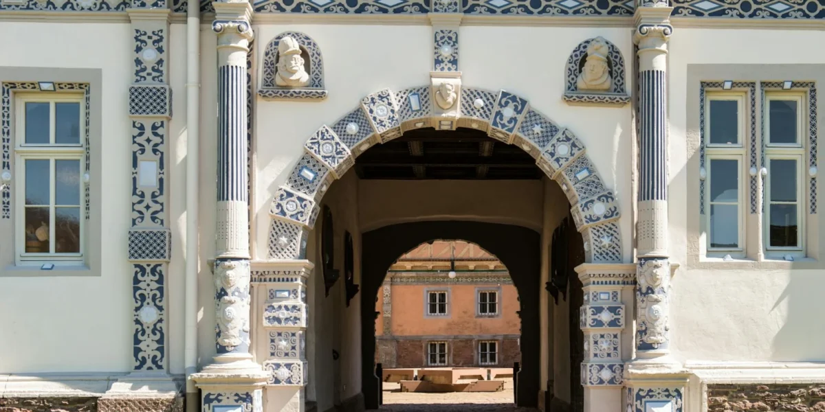 Detailed facade of a Renaissance archway in Bevern, showcasing historic architecture.
