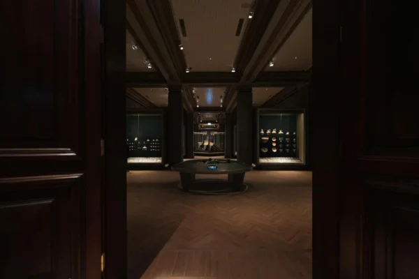 Explore the elegant interior of an Istanbul museum showcasing art and artifacts.