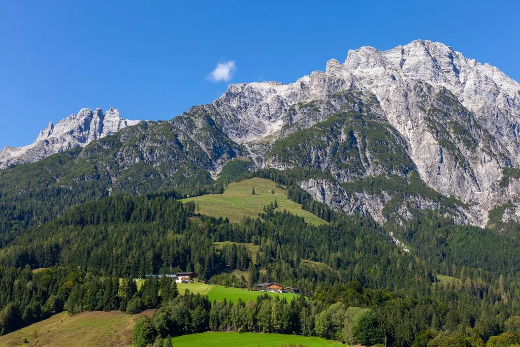 Alpy austriackie latem – inny rytm, inne ceny