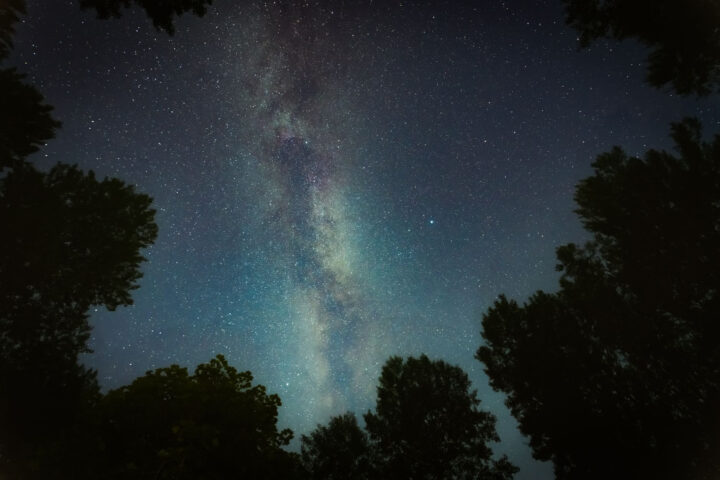 Nocne niebo we wrześniu w Polsce – jak obserwować zjawiska astronomiczne