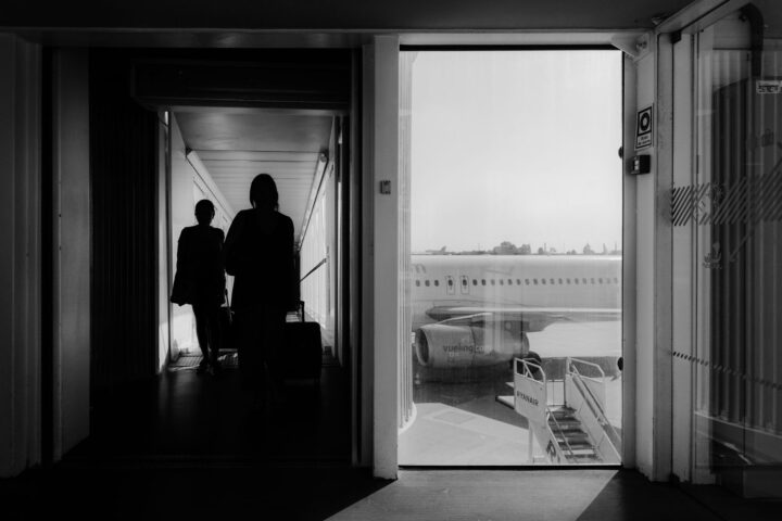 Warszawa–Ateny: jak dojechać i co wybrać?