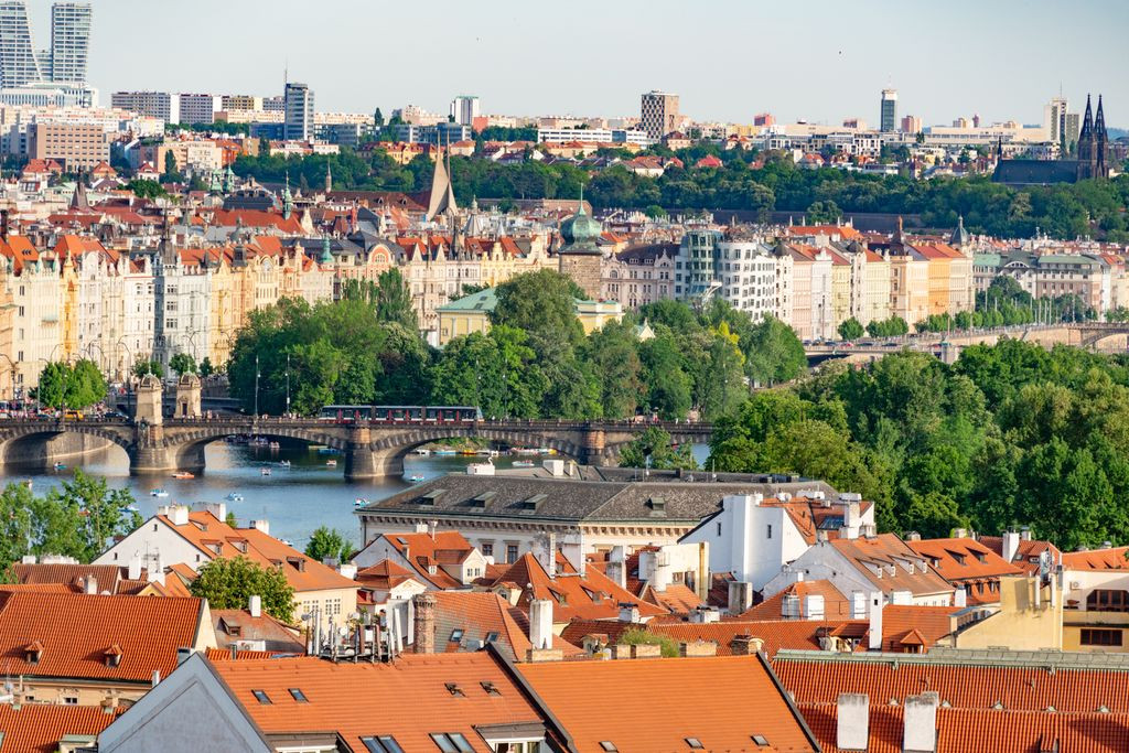 Praga czy Budapeszt - gdzie weekend kosztuje mniej?